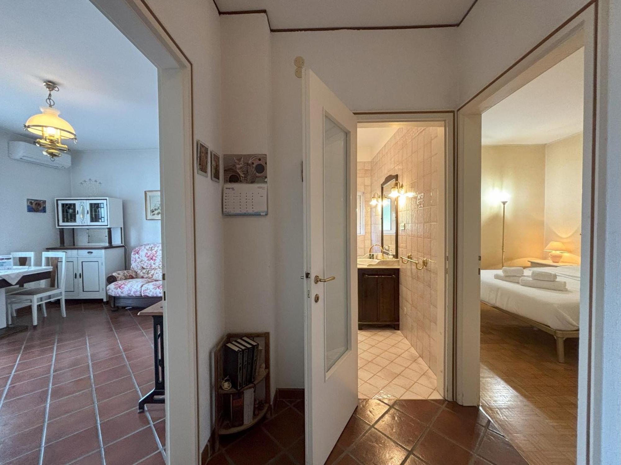 Affitto Turistico Via Bonomea 219-1 Apartamento Trieste Exterior foto
